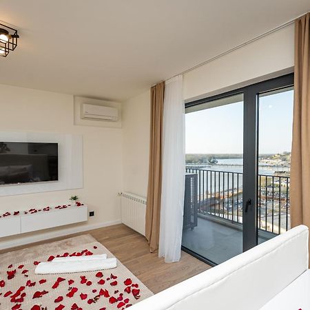 Sinfonia Lux 1205-1 Apartment Sajmiste Bagian luar foto