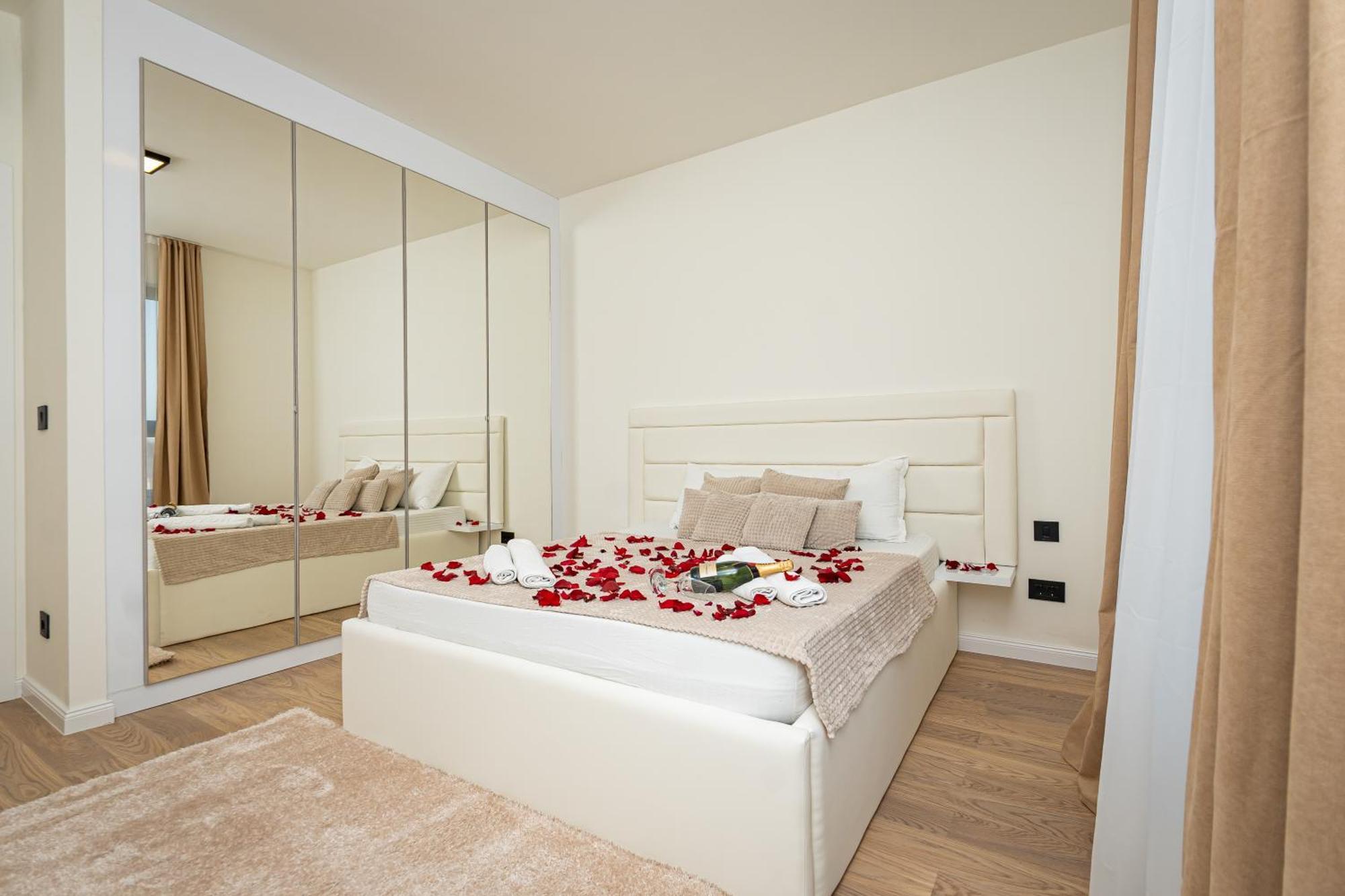 Sinfonia Lux 1205-1 Apartment Sajmiste Bagian luar foto