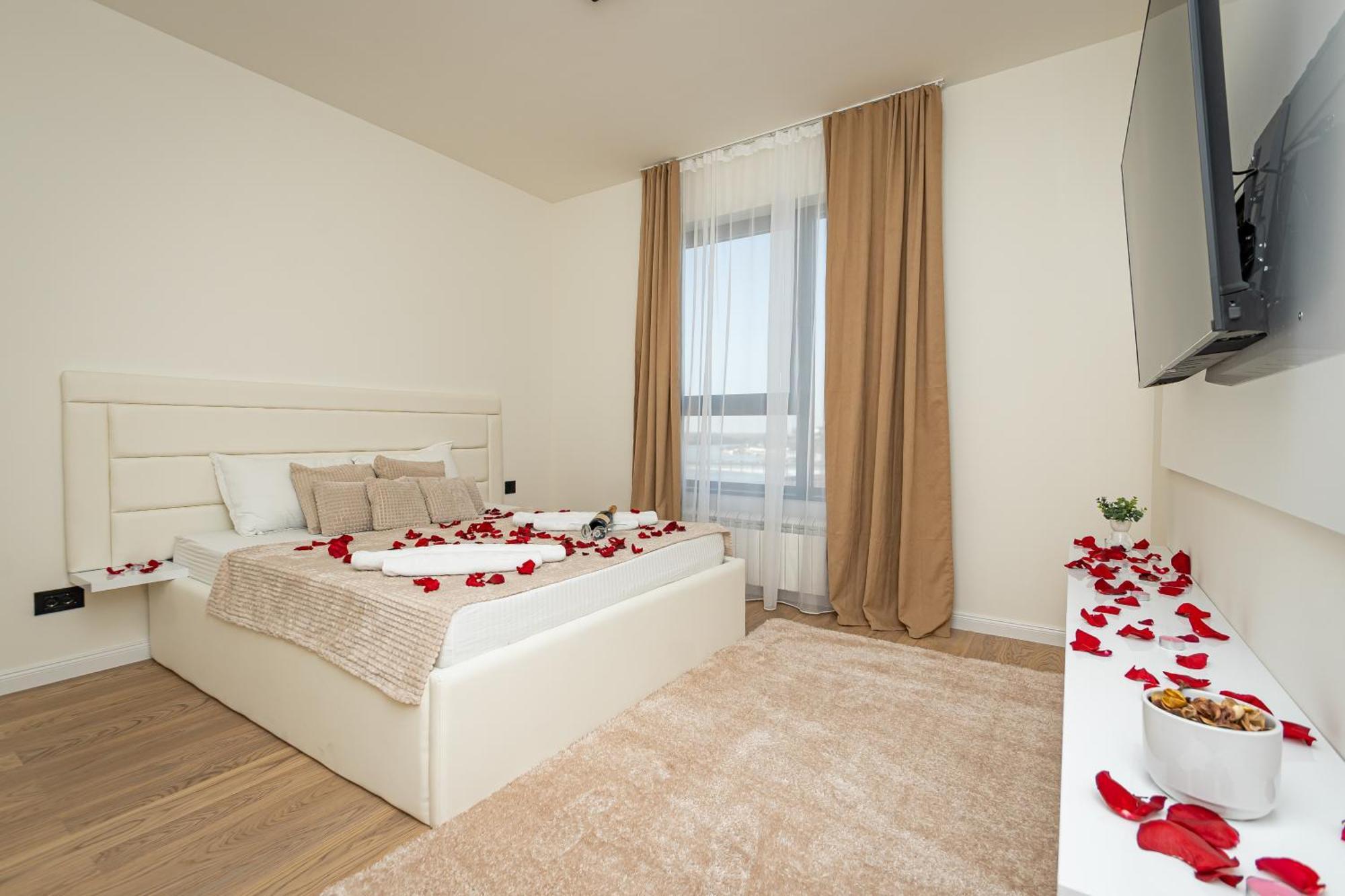 Sinfonia Lux 1205-1 Apartment Sajmiste Bagian luar foto